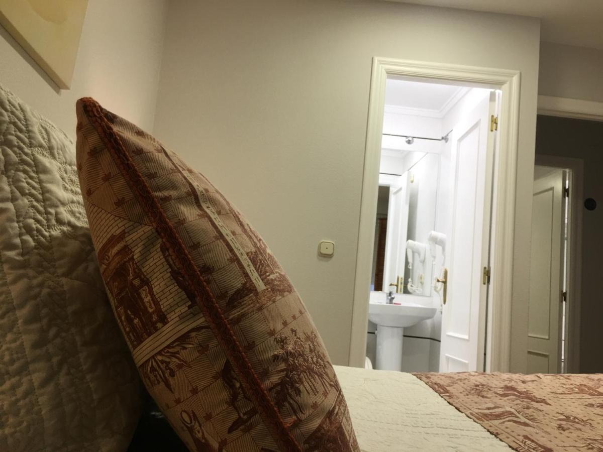 Hostal Restaurante Alarico Allariz Ngoại thất bức ảnh