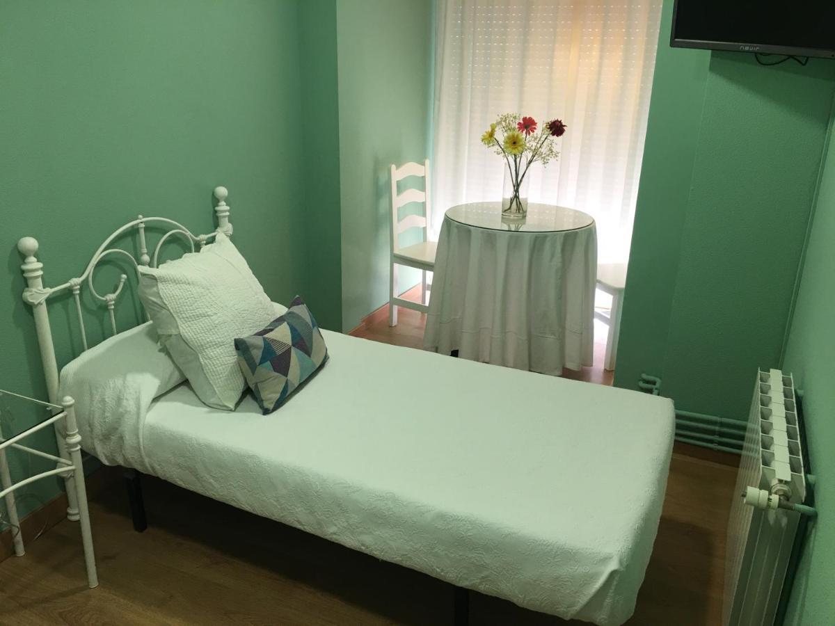 Hostal Restaurante Alarico Allariz Ngoại thất bức ảnh